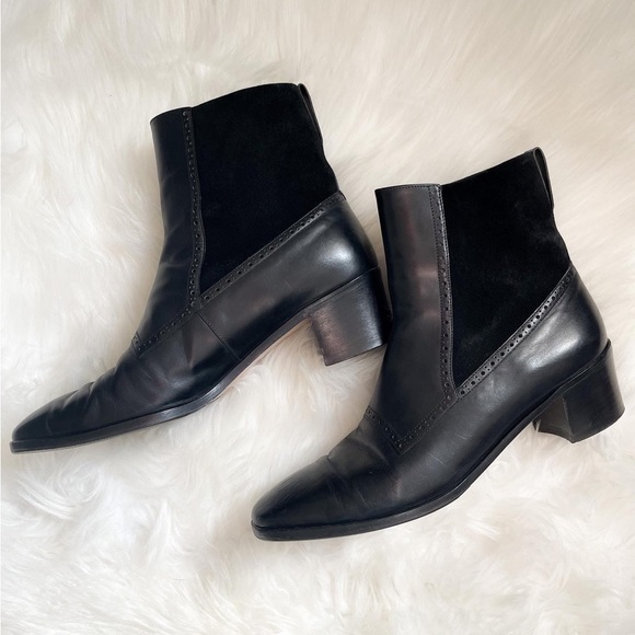 Salvatore Ferragamo Leather Pull On Chelsea Ankle Boots - Picture 8 of 11